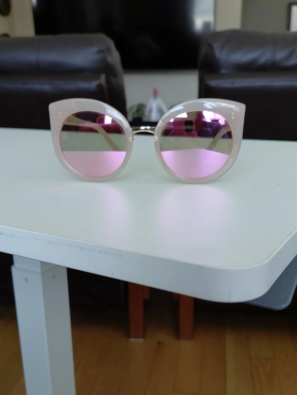 Super Lovers Sl 18 Co Stylish Women’s Pink Cat-Eye Sunglasses